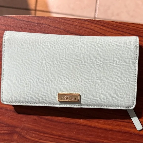kate spade Mint Green Saffiano Wallet with Gold Logo - Picture 1 of 7